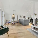 Prázdninový dům 3 Bedroom Awesome In V *