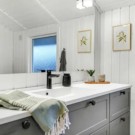 3 Bedroom Awesome In V Σπίτι διακοπών Έσμπιεργκ
