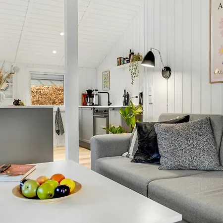 3 Bedroom Awesome In V