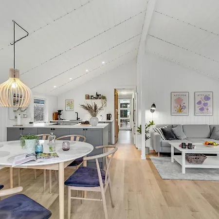 3 Bedroom Awesome In V Vakantiehuis