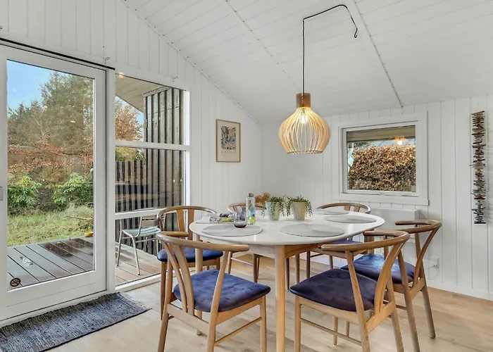 3 Bedroom Awesome In V بيت للعطل *