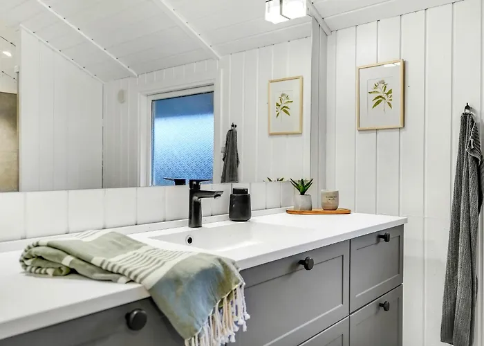 3 Bedroom Awesome In V بيت للعطل إيسبيرغ