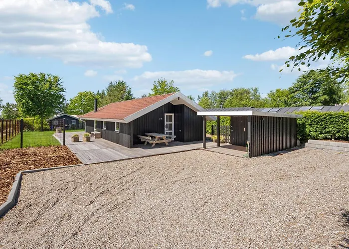 بيت للعطل 3 Bedroom Awesome In V إيسبيرغ